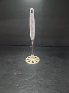 Vintage Corelle USA Shadow Iris Potato Masher Retro Floral - Picture 1 of 7