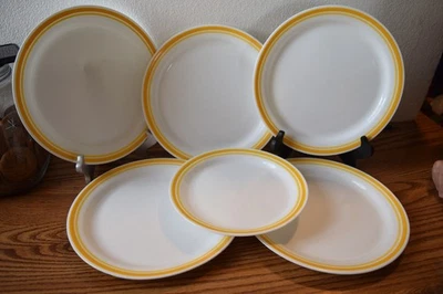 Corelle Corning Platos Citrus Rayas Amarillas 5 PLATOS DE CENA - 1 PLATO DE ALMUERZO Foto 1 de 4