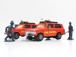 Matchbox Lesney K-64 2x Range Rover Fire Control mit Figuren #8716 - Bild 1 von 6
