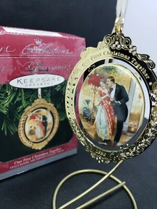 Hallmark Andenken Ornament 1998 Our First Christmas Together QX6643 Kamee Neu im Karton - Bild 1 von 4