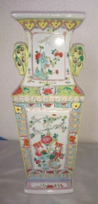 ANCIEN GRAND VASE D ASIE DES OISEAUX ET FLEURS EN CERAMIQUE 18-19e siècle signé - Photo 1/4