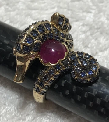 Anillo Caballito de Mar Colección Park Avenue con 3,5 CTW Rubí y Zafiros Azul/Rosa Foto 1 de 4
