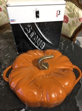 Staub - Cocotte citrouille en fonte Ronde Ø24 cm Couleur Cannelle - 40511-403-0