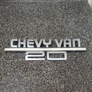 Chevy Van 20 Emblem Badge Script Logo Script 14052242 Nameplate - Bild 1 von 6