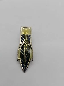 Nike Rowing Olympics Pinback Hat Pin Lapel Enameled - Picture 1 of 4