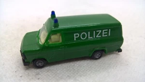 Praliné 1:87 Ford Transit ´78 Kastenwagen Polizei grün langer Radstand (63) - Bild 1 von 3