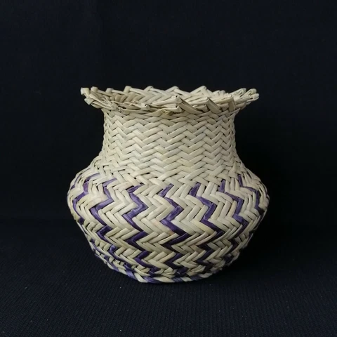NICE WOVEN TARAHUMARA BASKET. MEXICAN FOLK ART Cover