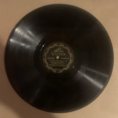 Guy Lombardo, 78 rpm, V+, That Old Feeling, Victor 25629 (depression Era 78) - Image 1 of 2