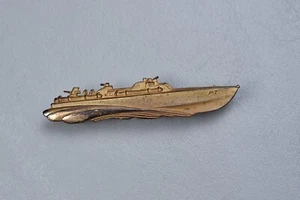 WWII U.S. NAVY PT BOAT BADGE BY ELCO - GILT FINISH, PIN BACK - Picture 1 of 7