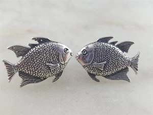 Orecchini Vintage Argento Sterling Massiccio Dettagliati Pesce Nuoto Vite 9,6 Grammi - Foto 1 di 5