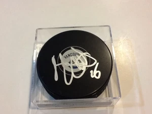 Disco de hockey Bobby Sanguinetti firmado por Vancouver Canucks autografiado b - Imagen 1 de 1