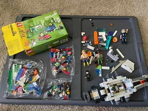 lot of mixed lego and play mobi 40347 - Picture 1 of 7
