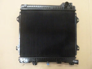 Wasserkühler BMW M3 "E30" 17112225591/17112226260 nur im AT! - Bild 1 von 4