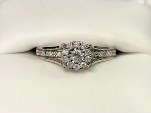 10 KT WEISSGOLD RING MIT 0,35+ KARAT TDW NATÜRLICHEN DIAMANTEN MIT BOX GRÖSSE 7,0 - Bild 1 von 6