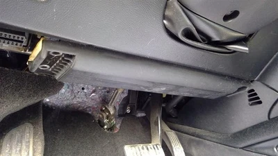 Used Instrument Panel Air Bag fits: 2016 Lincoln Mkz front driver knee Grade A Foto 1 de 4