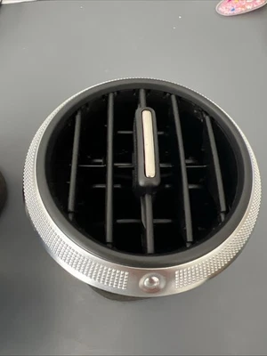 1 Pezzo BOCCHETTA ARIA CRUSCOTTO AUDI A3 8P S3 S Line 🟦1 PEZZO🟦bocchette - Image 1 of 4