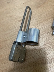 Vintage Master Bicycle Long Shackle Lock - Picture 1 of 8