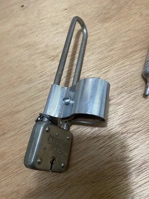 Vintage Master Bicycle Long Shackle Lock - Image 1 of 4