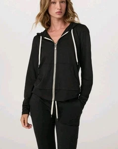 Vuori Performance Hoodie 2.0 Black Heather Womens VARIOUS SIZE M NEW NoTAGS - Picture 1 of 16