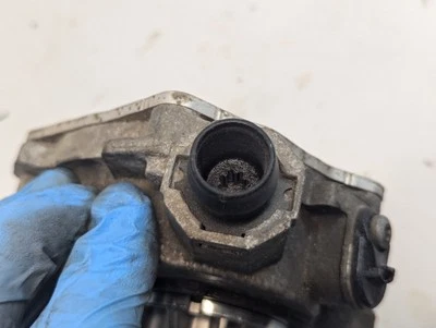 Bomba de vacío CM5G-2A451-GA FORD FOCUS FIESTA 1,0 L turbo OEM Foto 1 de 4