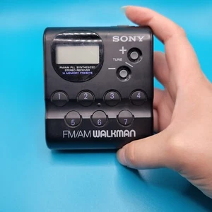 Sony Walkman SRF-M40W FM/AM Radio mit Gürtelclip - getestet - Bild 1 von 7
