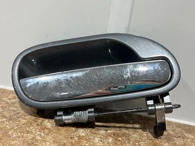 2003 VOLVO V40 WAGON RIGHT PASSENGER SIDE EXTERIOR DOOR HANDLE - Image 1 of 2