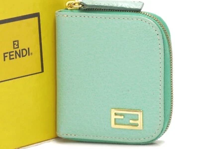 Auténtico estuche de monedas de cuero FENDI Chinghiale verde Italia 18674315 Foto 1 de 4