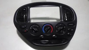06 TOYOTA TUNDRA CLIMATE Controller - Picture 1 of 7