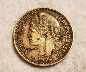 1924 Cameroon 2 Franc coin - Picture 1 of 2