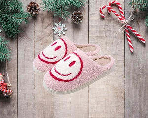 NEU! Süße Smile Face Hausschuhe für Frauen perfekt weich Plüsch bequem warm Slipper * - Bild 1 von 5
