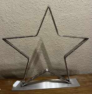 Handgefertigte Edelstahl Weihnachtssterne mit Standfuss, LED Beleuchtung 47x47cm - Bild 1 von 2