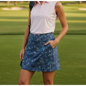 Greg Norman Women's Blue Monet Print 3 Pocket Performance Golf Skort Size S NWT - Picture 1 of 17
