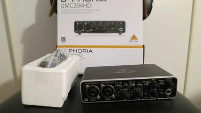 Behringer UMC204HD Interfacia Audio con Preamplificatori Midas 192 kHz - Nero - Immagine 1 di 2