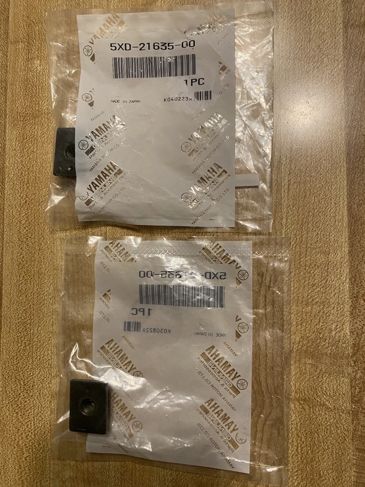 OE Yamaha Rear Fender Black (2) Nuts For 2003-2005 YZ250F /2003-2005 YZ450F ONLY Foto 1 de 1