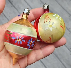 2 VINTAGE POLAND MERCURY GLASS ORNAMENTS~PAINTED FLORAL~RED GOLD WHITE - Picture 1 of 15