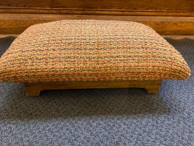 Reposapiés vintage taburete tejido tejido mediados de siglo Foto 1 de 4