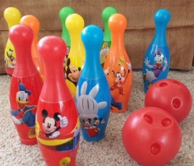 DISNEY MICKEY MINNIE MOUSE GOOFY DONALD Daisy Duck TOY PLASTIC BOWLING SET - Image 1 of 4