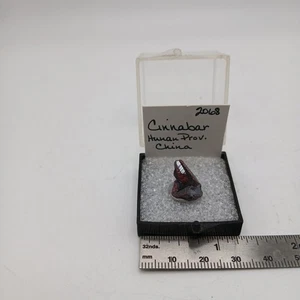 Zinnober natürliche Kristallspitze Edelstein alter Bestand V.L.Hawkins Nachlass  - Bild 1 von 18