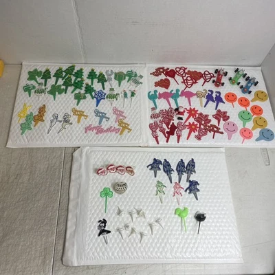 98 Selecciones de Cupcakes/Toppers de Pasteles Vintage Dinosaurio, Navidad, Cumpleaños Sonrisas Coches Foto 1 de 4