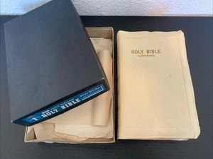 De colección World Publishing 606 Junior Scholars Santa Biblia White War-Tex Illustrated - Imagen 1 de 10