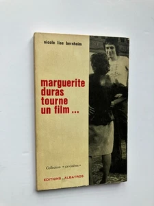 Nicole Lise BERNHEIM " Marguerite DURAS tourne un film " Edit° Albatros, 1975 - Foto 1 di 1