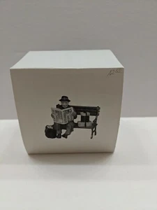 Dept 56 Heritage Village Rest Ye Merry Gentleman - 55409 - Picture 1 of 3
