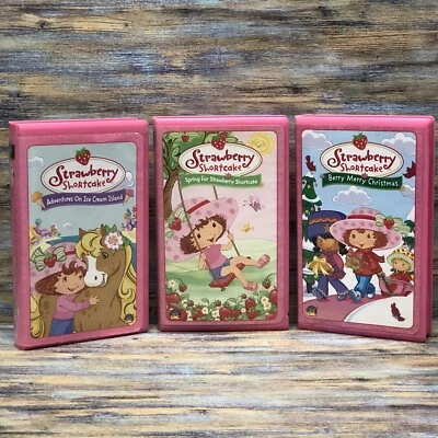 Strawberry Shortcake Lot 3 VHS Tapes Movies Adventures on Ice Cream Island - Image 1 of 4