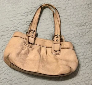 Coach Soho große Beuteltasche elfenbeinfarben plissiert genarbtes Leder M0949F13732 - Bild 1 von 5