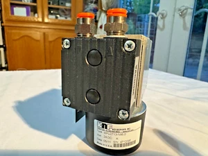 KNF Neuberger Membran-Vakuumpumpe Typ MPU2713-N86.0 - Bild 1 von 9