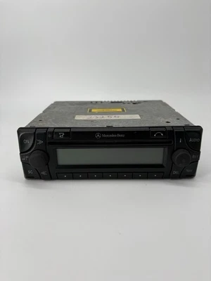 Mercedes Benz Audio 30 APS BE4716 Becker Radio A208 820 02 85 - Bild 1 von 4