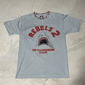 1990 Rebels 2 Jaws Sequel Original Movie Promo Tee Graphic SZ L Single Stitch - Picture 1 of 12