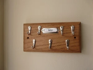 Key holder/rack solid oak fitted with 7 chrome hooks top quality 22 cm !! - Picture 1 of 4