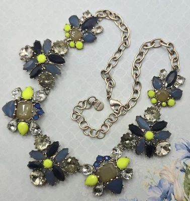 Stella & Dot серебристого тона синий желтый со стразами кристалл кластер нагрудник Y2K ожерелье - Изображение 1 из 4