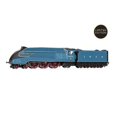 Hornby R30422 Dublo LNER Class A4 Dominion of New Zealand 4492 Steam Locomotive - Image 1 of 4